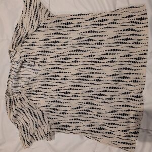 SHEIN Cream and Black Printed Short Sleeve Blouse